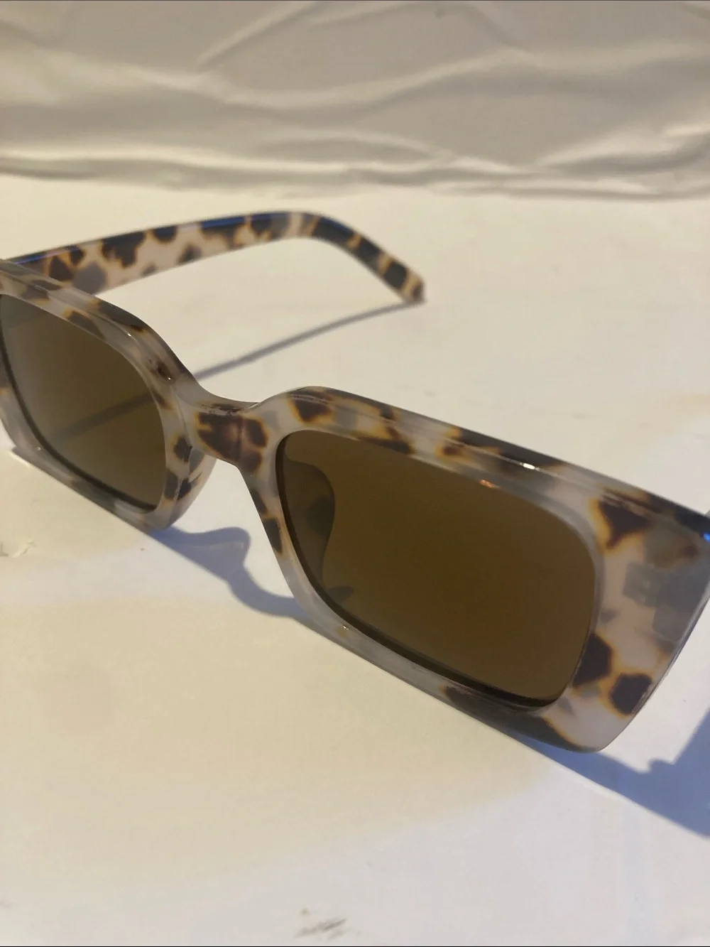 Tortoiseshell Rectangular Sunglasses - Brown Lenses